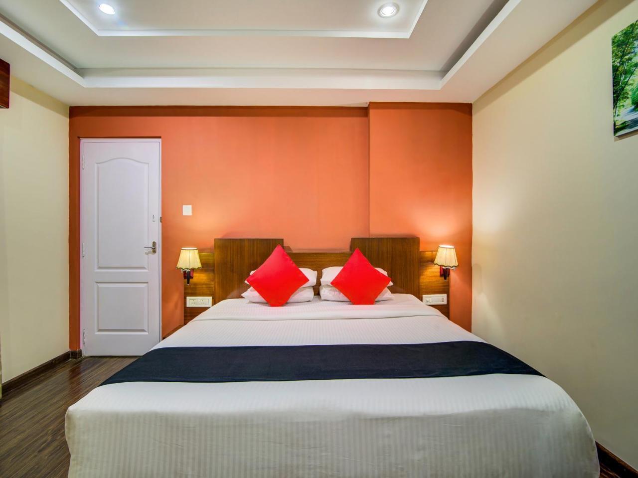 Gardeenia Comfortes Suites-Fully Vaccinated Staff Бангалор Экстерьер фото
