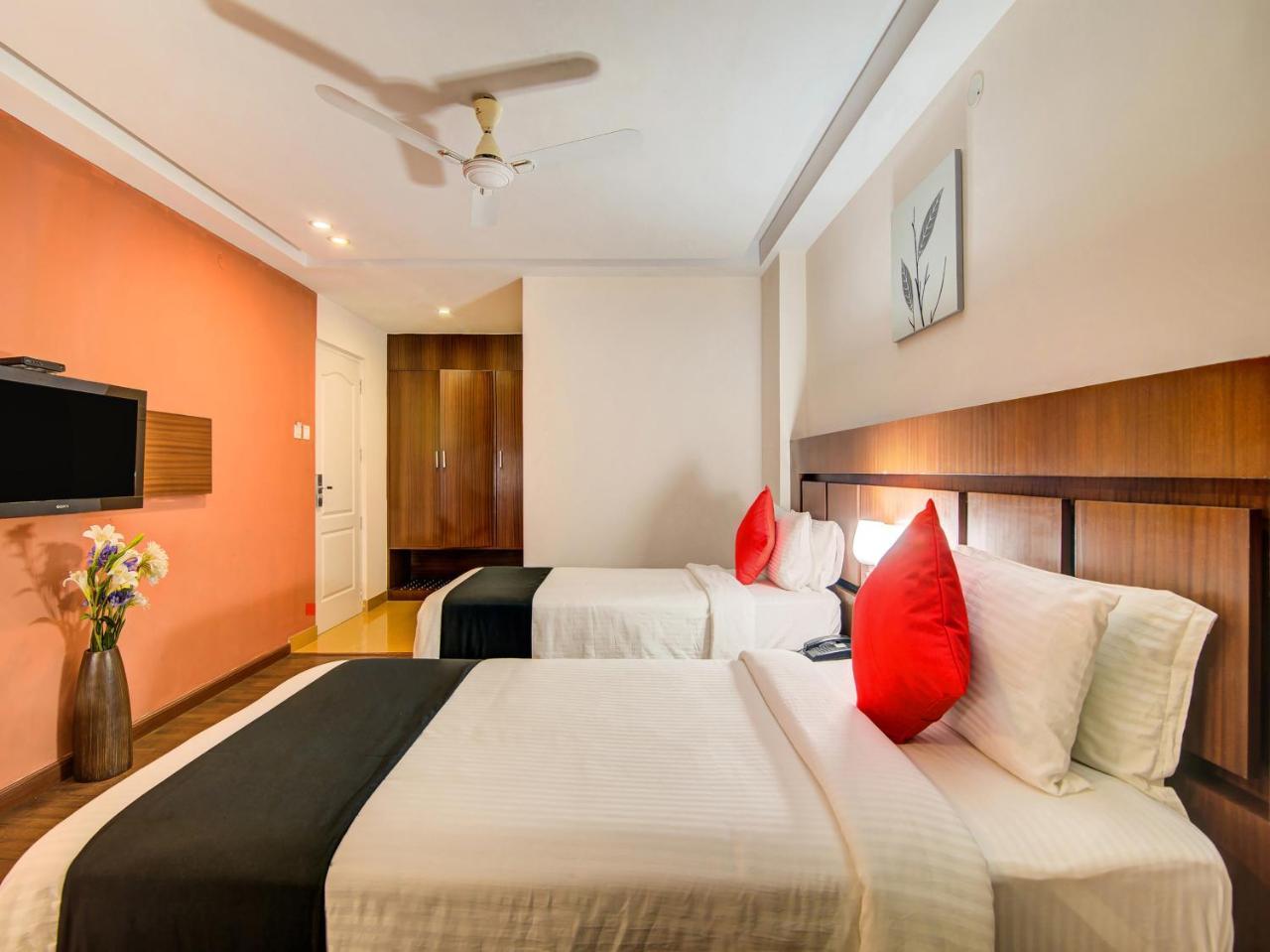 Gardeenia Comfortes Suites-Fully Vaccinated Staff Бангалор Экстерьер фото