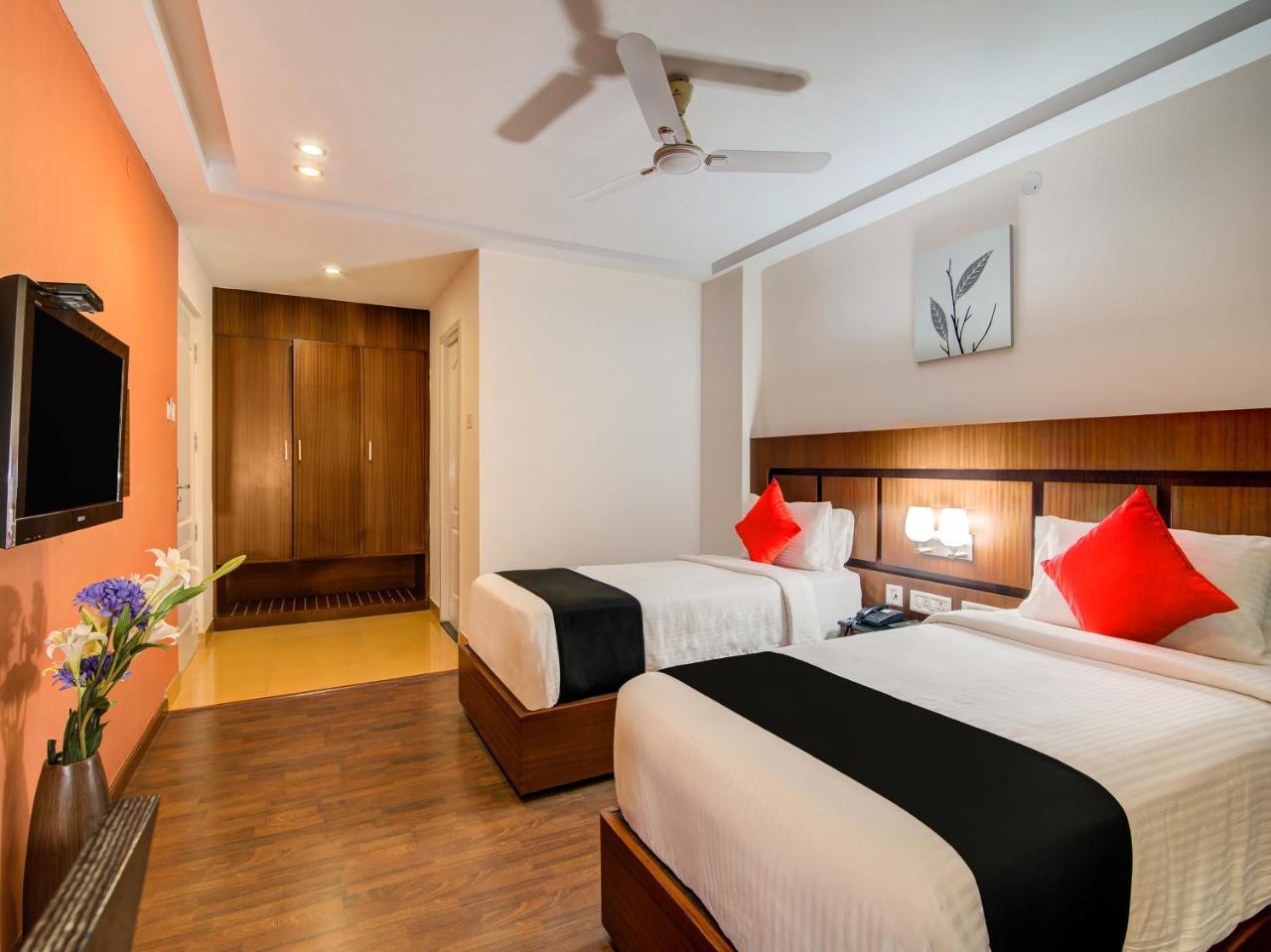 Gardeenia Comfortes Suites-Fully Vaccinated Staff Бангалор Экстерьер фото